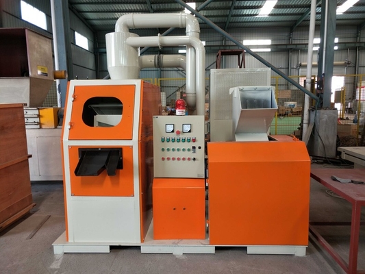 A fábrica de China forneceu a venda 2022 quente que recicla os fios da máquina do granulador que reciclam a máquina